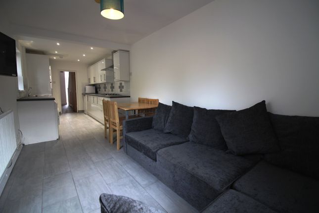 7, Treorky Street, Cardiff photo 2