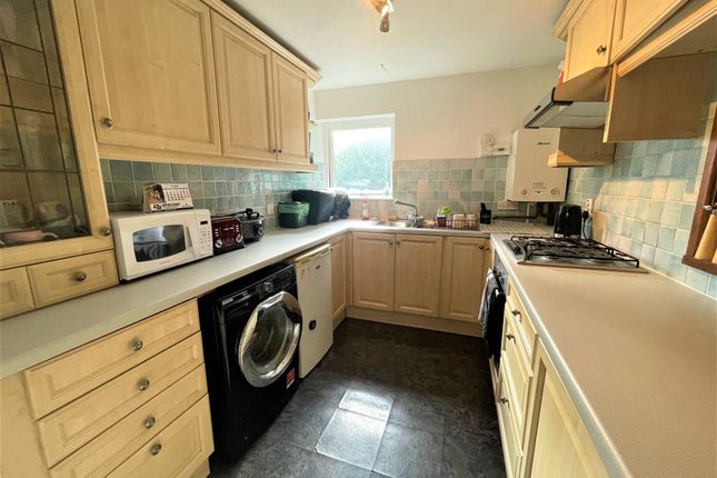 Flat to rent in Chapelfields, Charterhouse Road, Godalming, Surrey