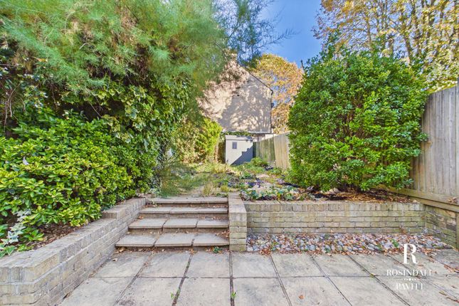 36 Demesne Road, Wallington photo 4