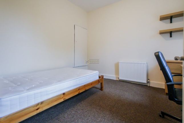 24, Croydon Road, Birmingham photo 5