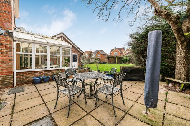 21, Lime Trees, Staplehurst, Tonbridge, Kent TN12 0SS photo 4