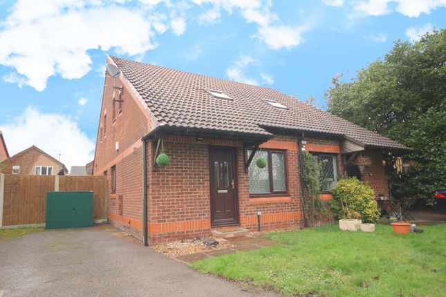 Thumbnail Property to rent in Cobb Close, Datchet, Slough