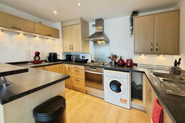 Flat 43 K2, 125, Albion Street, West Yorkshire photo 3