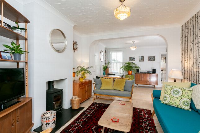 Terraced house for sale in Victoria Terrace, Seabrook