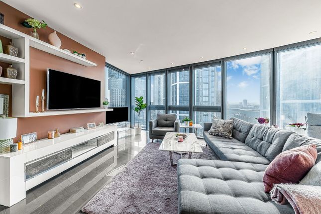 1,Apartment 172, St. George Wharf, London photo 5