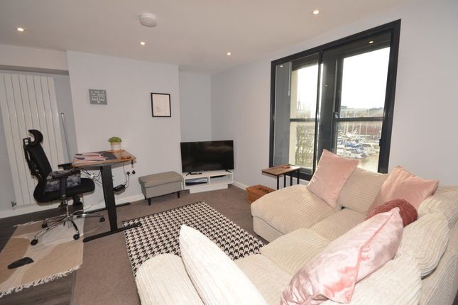 Flat to rent in Humber Dock Street, Hull