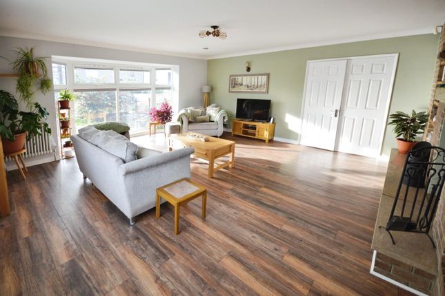 Greenacres Bungalow, Bridge Street, Crook photo 4