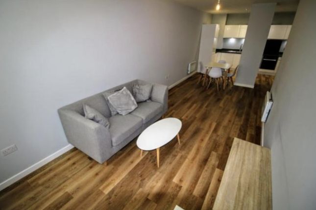 1 Tate House, Leeds photo 3