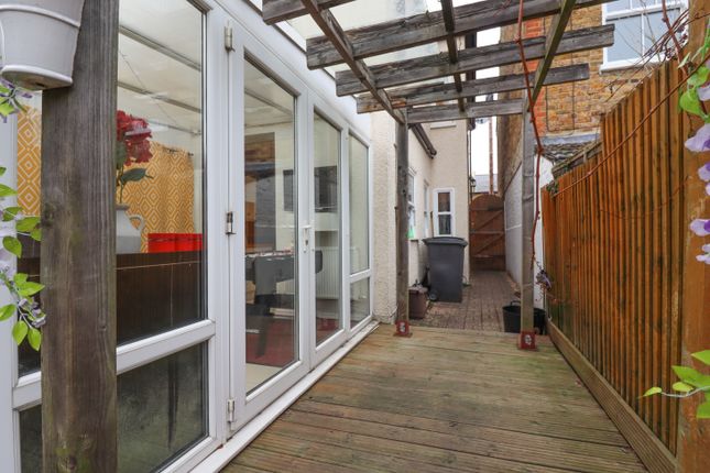 End terrace house for sale in Beaconsfield Road, Surbiton