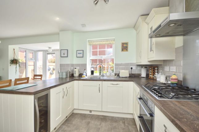 11, Chaffinch Avenue, Bristol photo 4