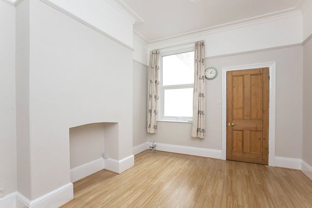 28, Scarcroft Road, North Yorkshire photo 3