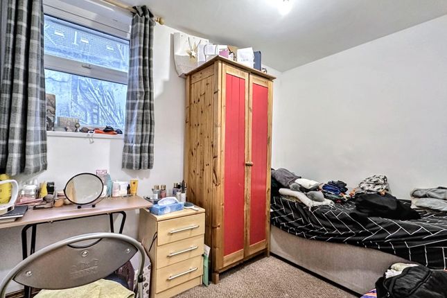 Flat 254, Bristol photo 3