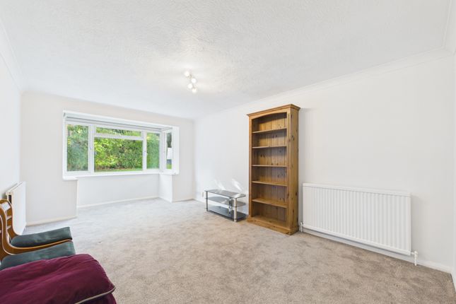 44, The Priory, Patcham, Brighton photo 2