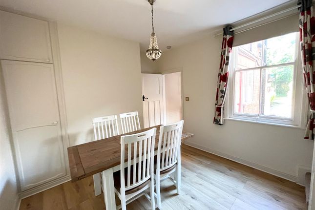 79, Oak Lane, WILMSLOW photo 4