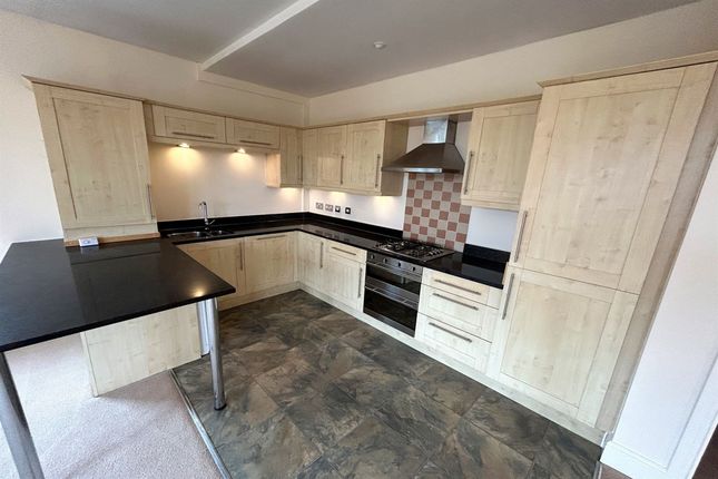 Apt 5, Chinley Lodge, High Peak photo 4