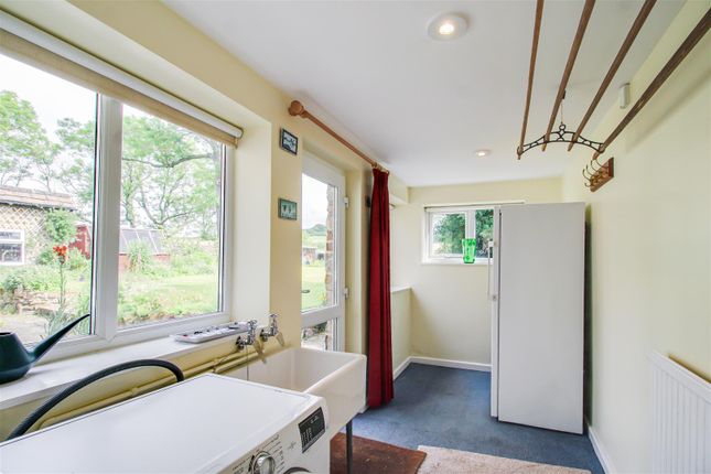 Little Hurst House, Common End, Flockton Wakefield photo 4