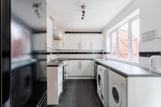 12 Sandringham Park, Bristol photo 3