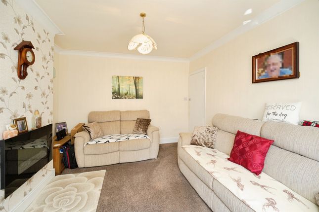 7, Mayville Avenue, Keighley photo 4