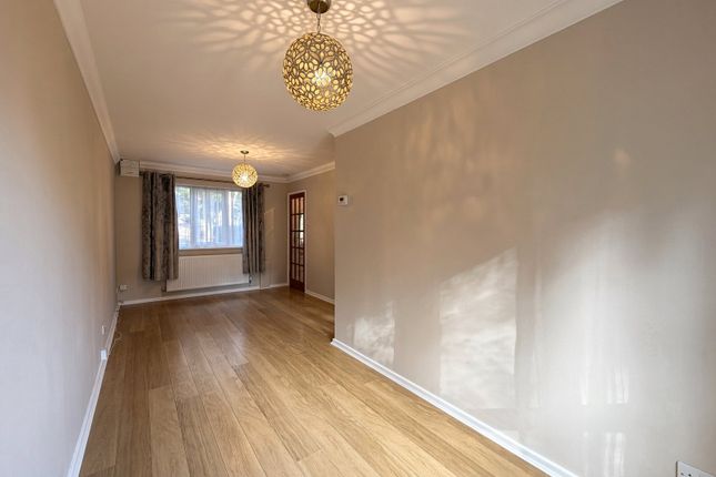 53, St. Josephs Road, Hampshire photo 4