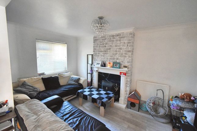 2, Cefn Celyn, Swansea photo 3