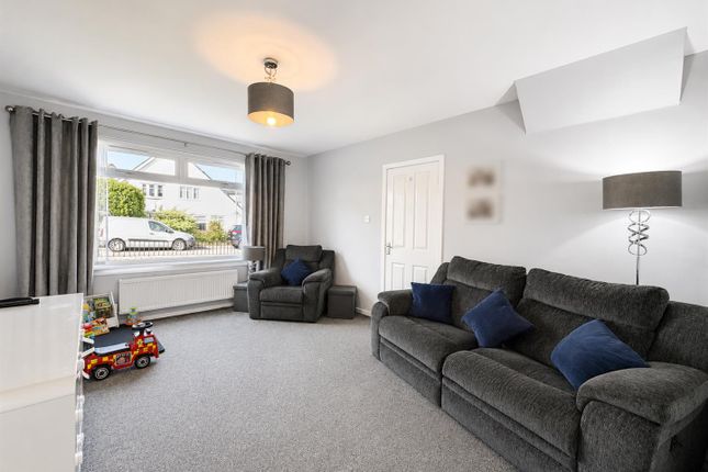 16, Lincoln Avenue, Glasgow photo 2
