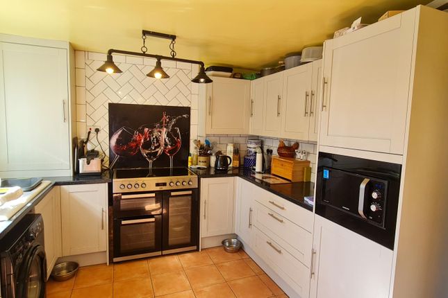 20, SWANSEA photo 4