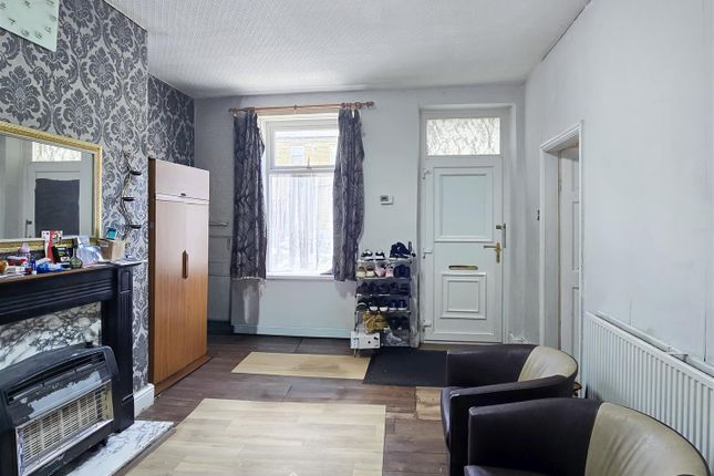 23, Springdale Street, Huddersfield photo 4