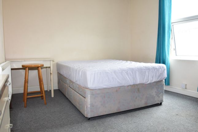 13, Lawson Road, Southsea photo 5