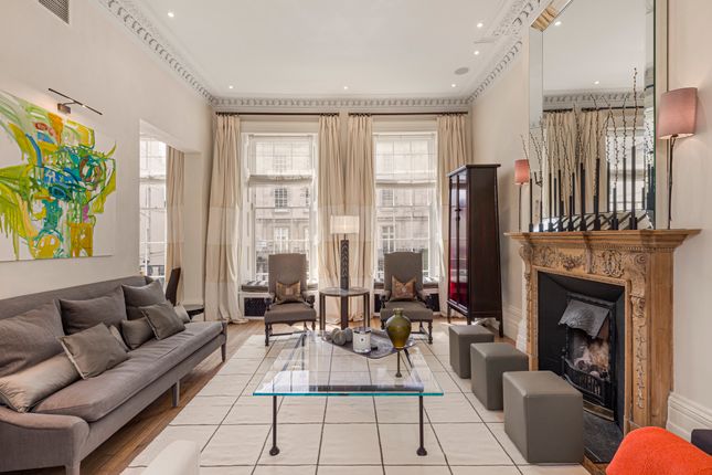 Town house for sale in Wilton Crescent, London