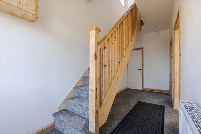 36, Brandon Road, Scunthorpe photo 4