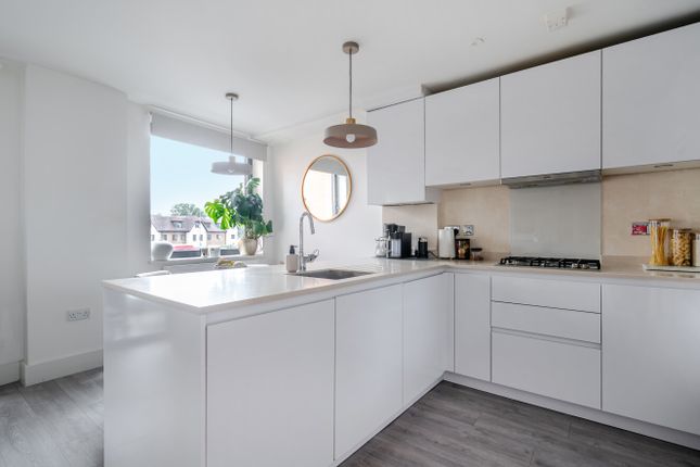 Apartment 3, 169, Masons Hill, Bromley photo 3