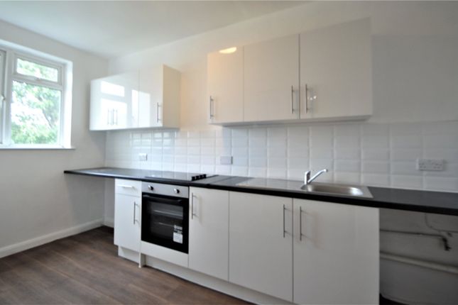 Flat to rent in Bedford Place, Croydon