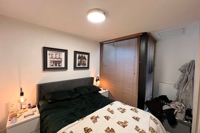 53, Alder Street, Salford photo 5