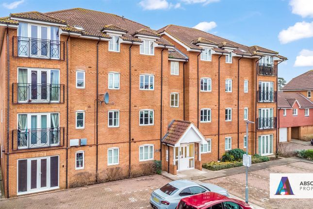 Flat for sale in Vancouver Road, Broxbourne