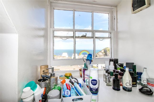 Flat 3, 18, High Street, Ilfracombe photo 2