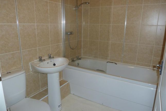 Flat 4, 71, James Street, Louth photo 4