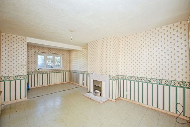 37, Justins Avenue, Stratford-Upon-Avon photo 3