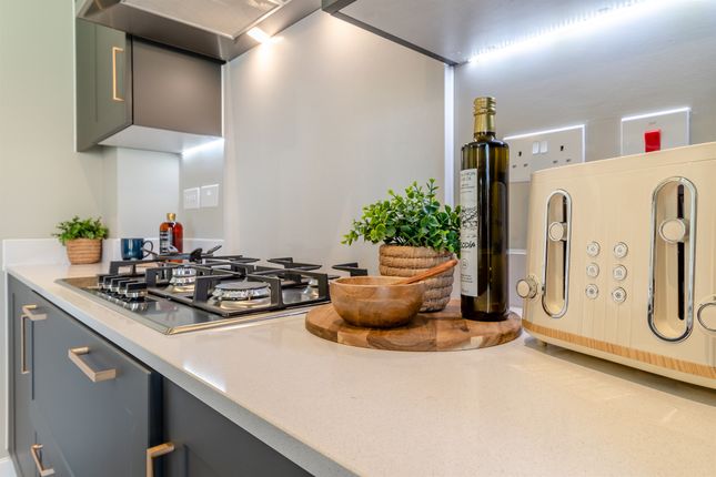 Plot 10, The Thornbury, The Crescent, Stamford photo 3