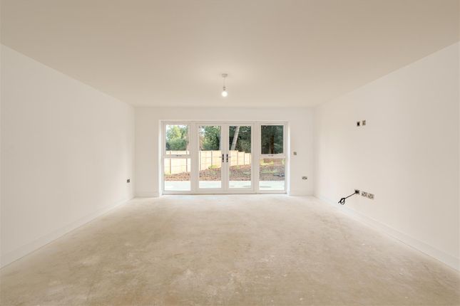 2, Lawrence Court, Downham Market photo 5