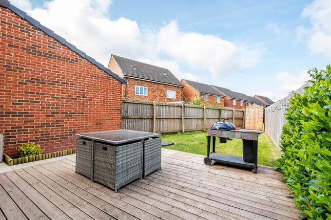 172, Goldcrest Avenue, Leyland photo 4