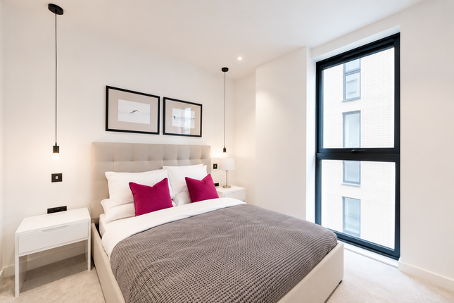 Lux Tower, Dock Street, Tower Hill, London photo 3