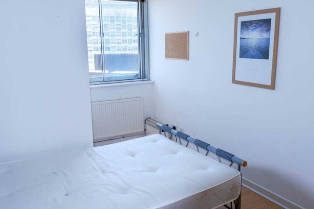 Flat to rent in Princess Street, City Centre, Manchester