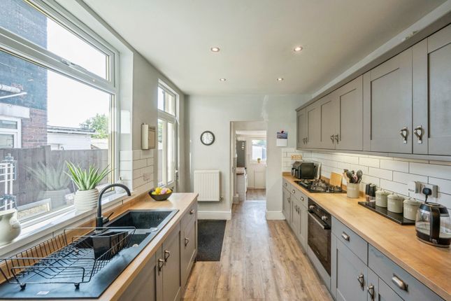 35, Park Road, SOUTH YORKSHIRE photo 3