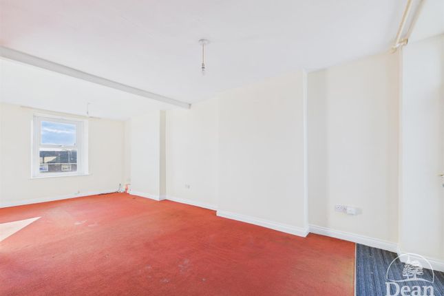 40, Albert Street, Lydney photo 3