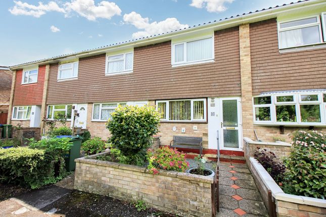 Thumbnail Terraced house for sale in Shooters Hill Close, Sholing
