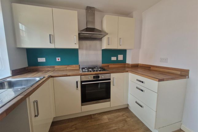 16, Waters Edge, Kings Sconce Avenue, Newark photo 2