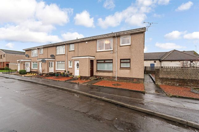 Thumbnail Flat for sale in Wallacelea, Rumford, Falkirk, Stirlingshire