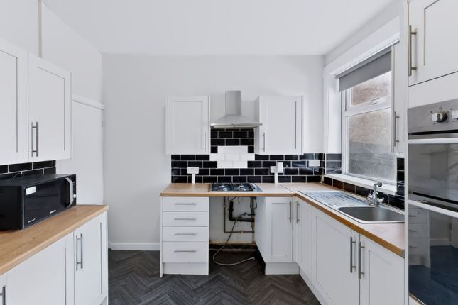 152 Bolton Old Road, Manchester photo 3