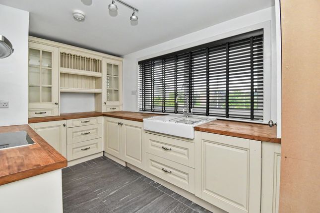 27e Afton Road, Glasgow photo 4