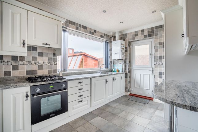 41, Rawcliffe Croft, York photo 3